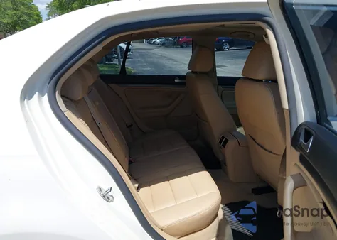 2008 Volkswagen Jetta Se from USA, damaged, VIN 3VWRM71K08M108404